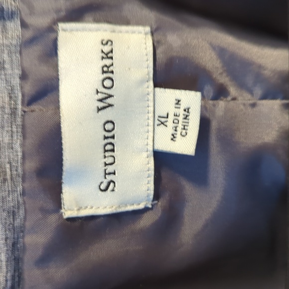 StudioWorks Jacket - Picture 2 of 5